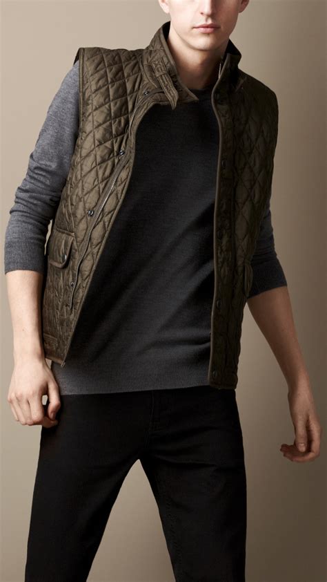 burberry quilted gilet men.